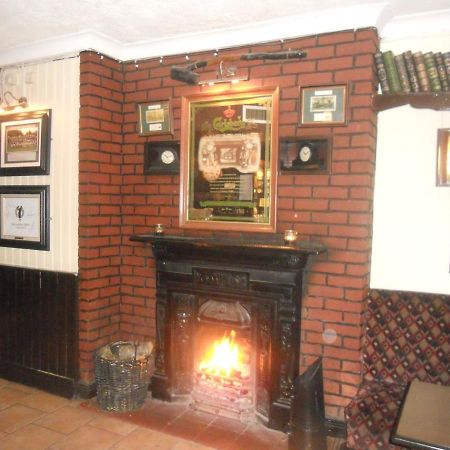 Leitrim Inn Carrick-on-Shannon Exterior photo